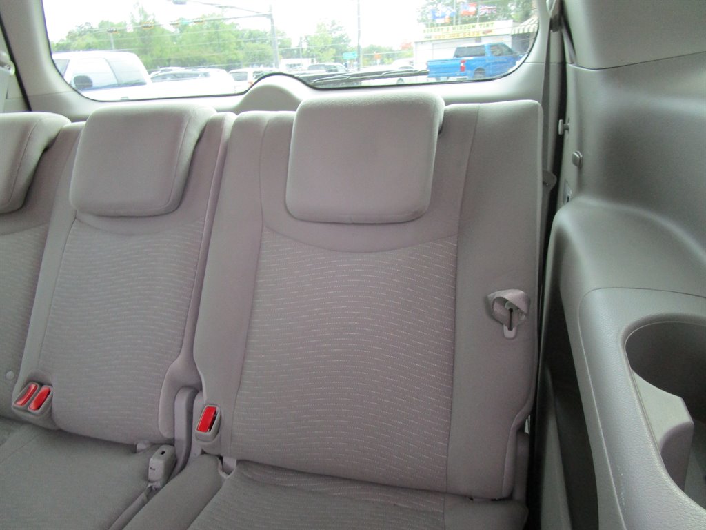 2014 Nissan Quest S - Photo 9