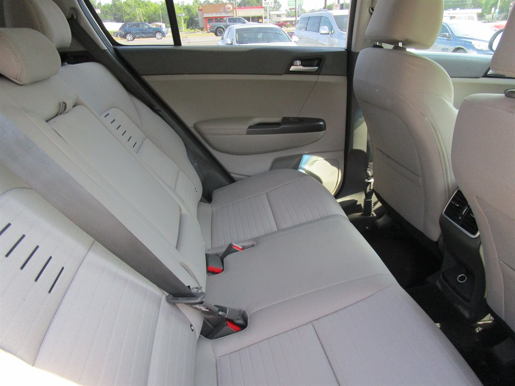 2019 Kia Sportage LX - Photo 8