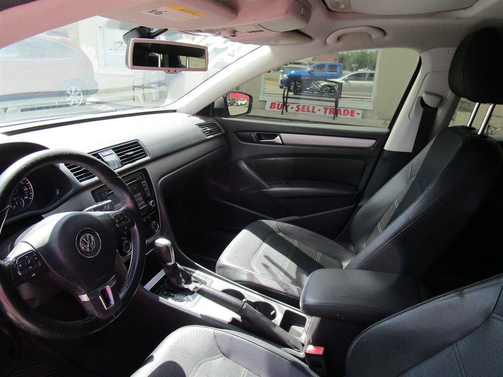 2014 Volkswagen Passat SE - Photo 7