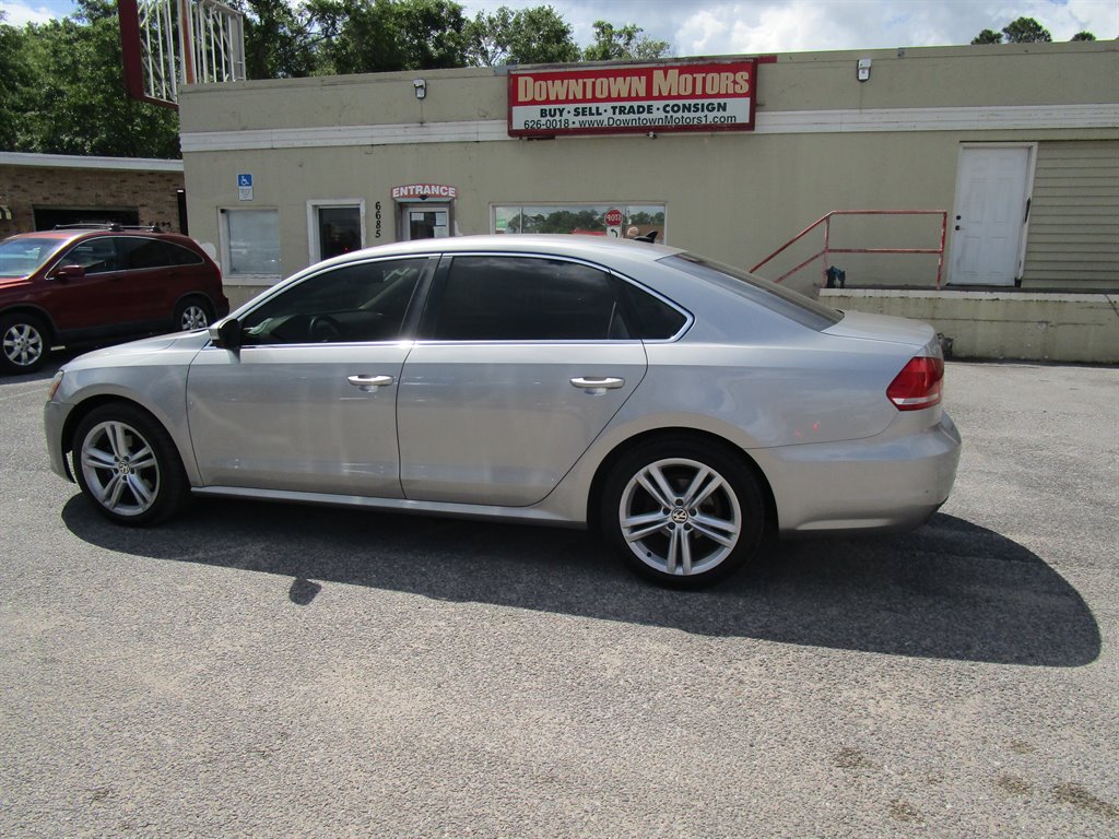 2014 Volkswagen Passat SE