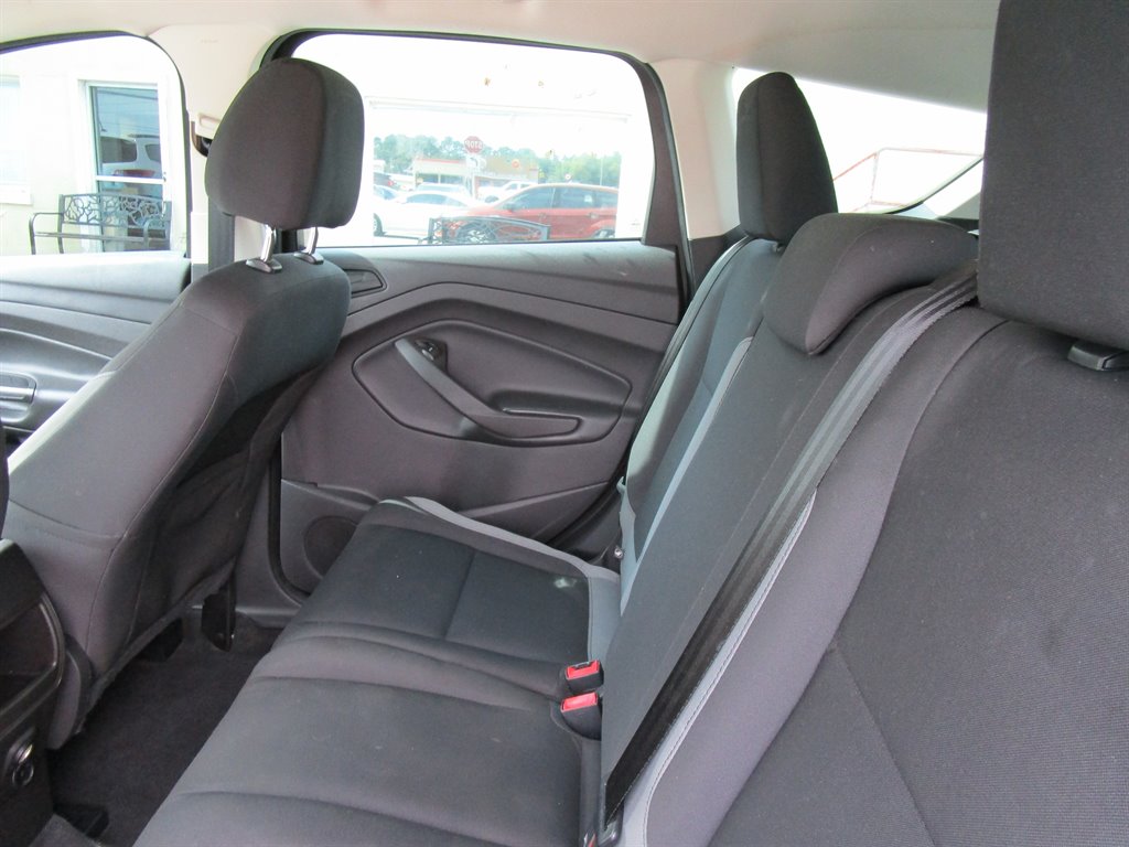 2015 Ford Escape S - Photo 8