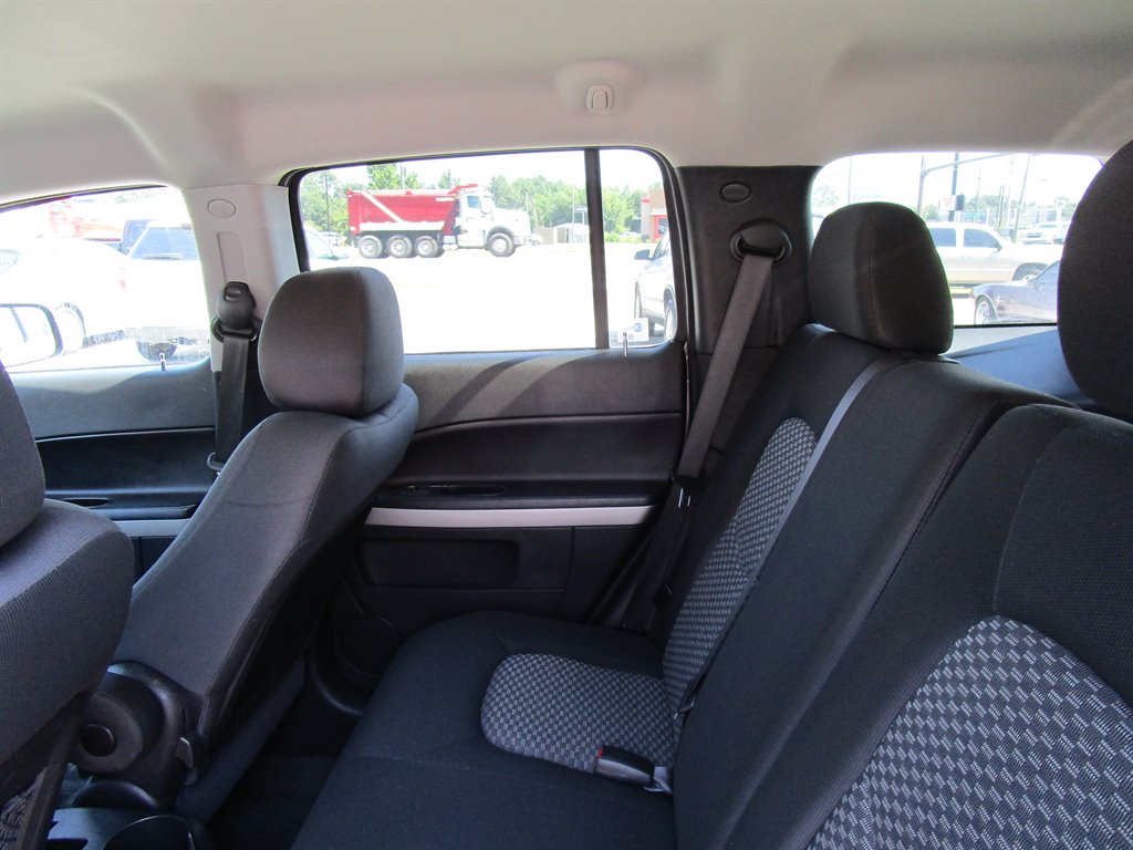 2011 Chevrolet HHR LS - Photo 8