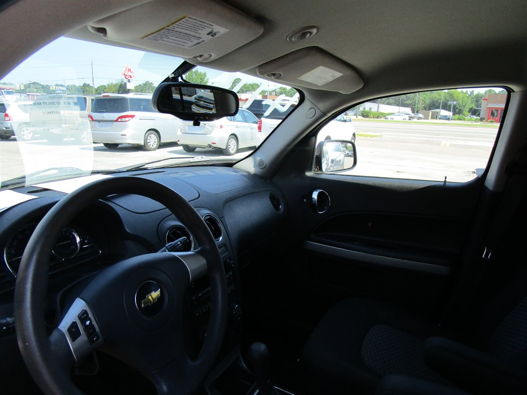 2011 Chevrolet HHR LS - Photo 7